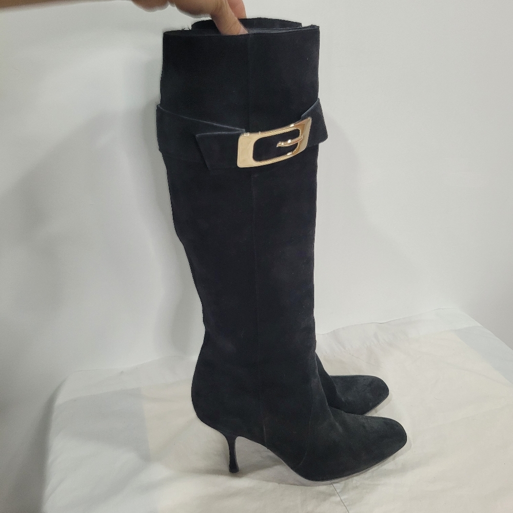 Gucci Suede Boots with Buckle - Picture 8 of 10